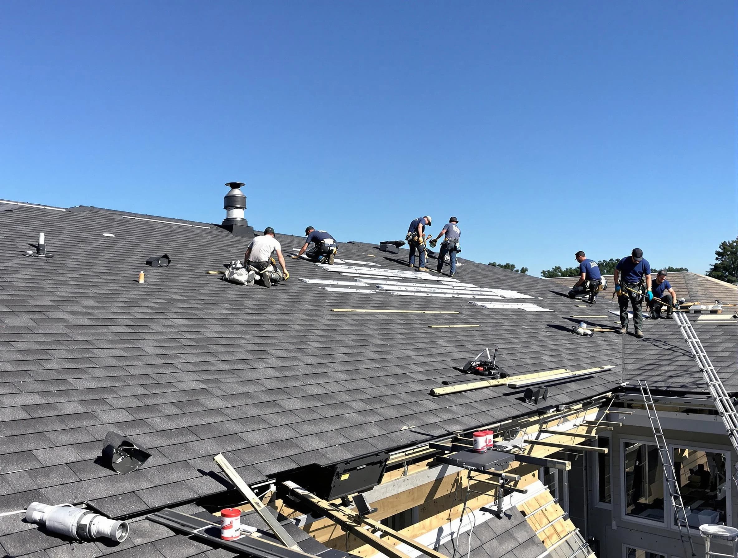 Lorain Roofing Company experts performing roof installation in Lorain, OH